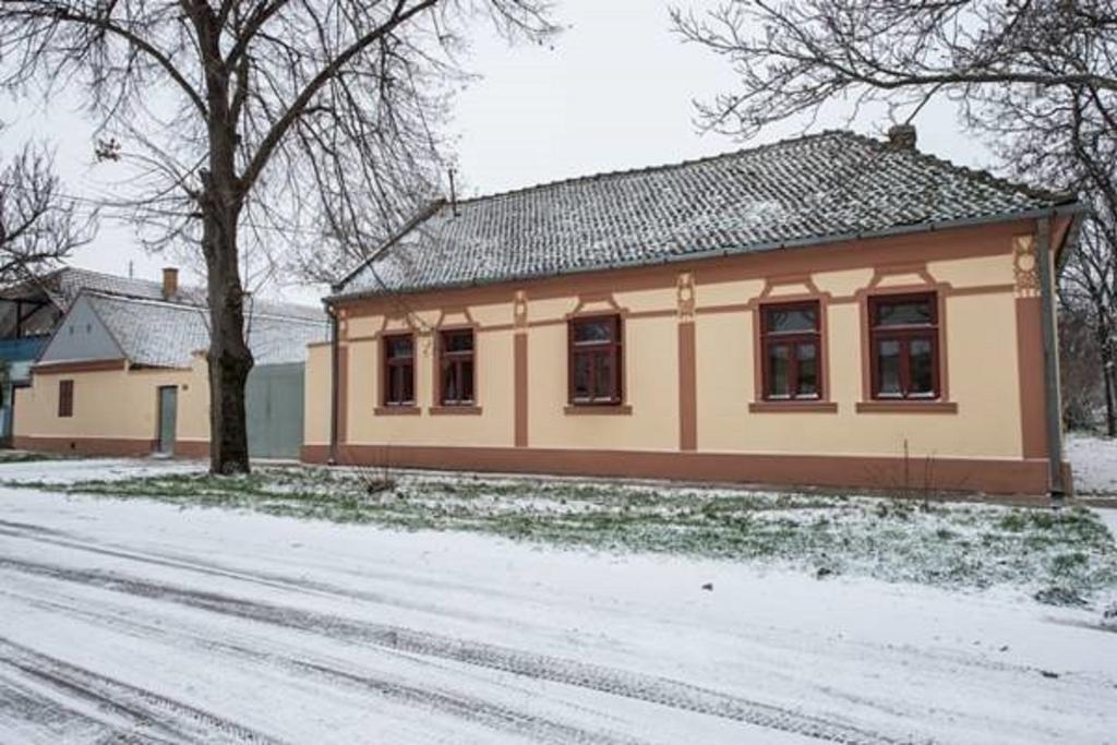 Hotel Eco Rural Tourism Association Skorenovac Exterior foto